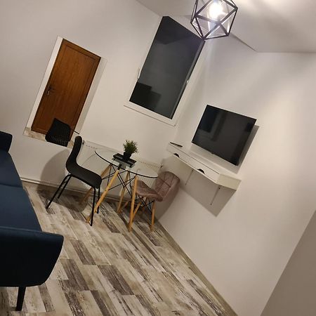 Luxury Mall First Apartments Bacău Eksteriør bilde